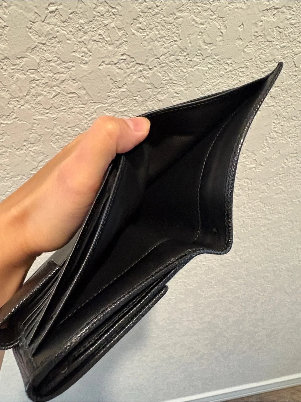 Gucci GG Logo Black Leather Wallet